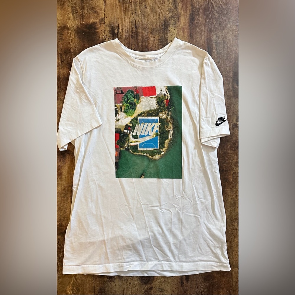Vintage ? Nike men’s large white tee tshirt